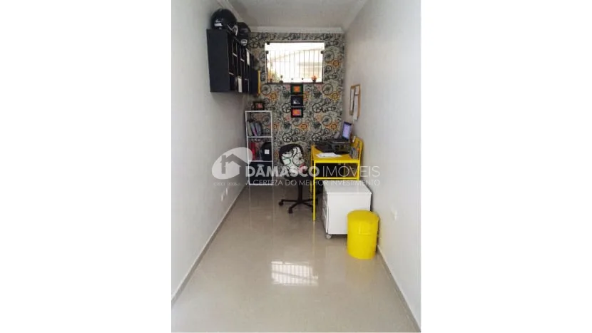 Sobrado à venda 3 Quartos, 1 Suite, 5 Vagas, 226M², Santa Maria, Santo André - SP