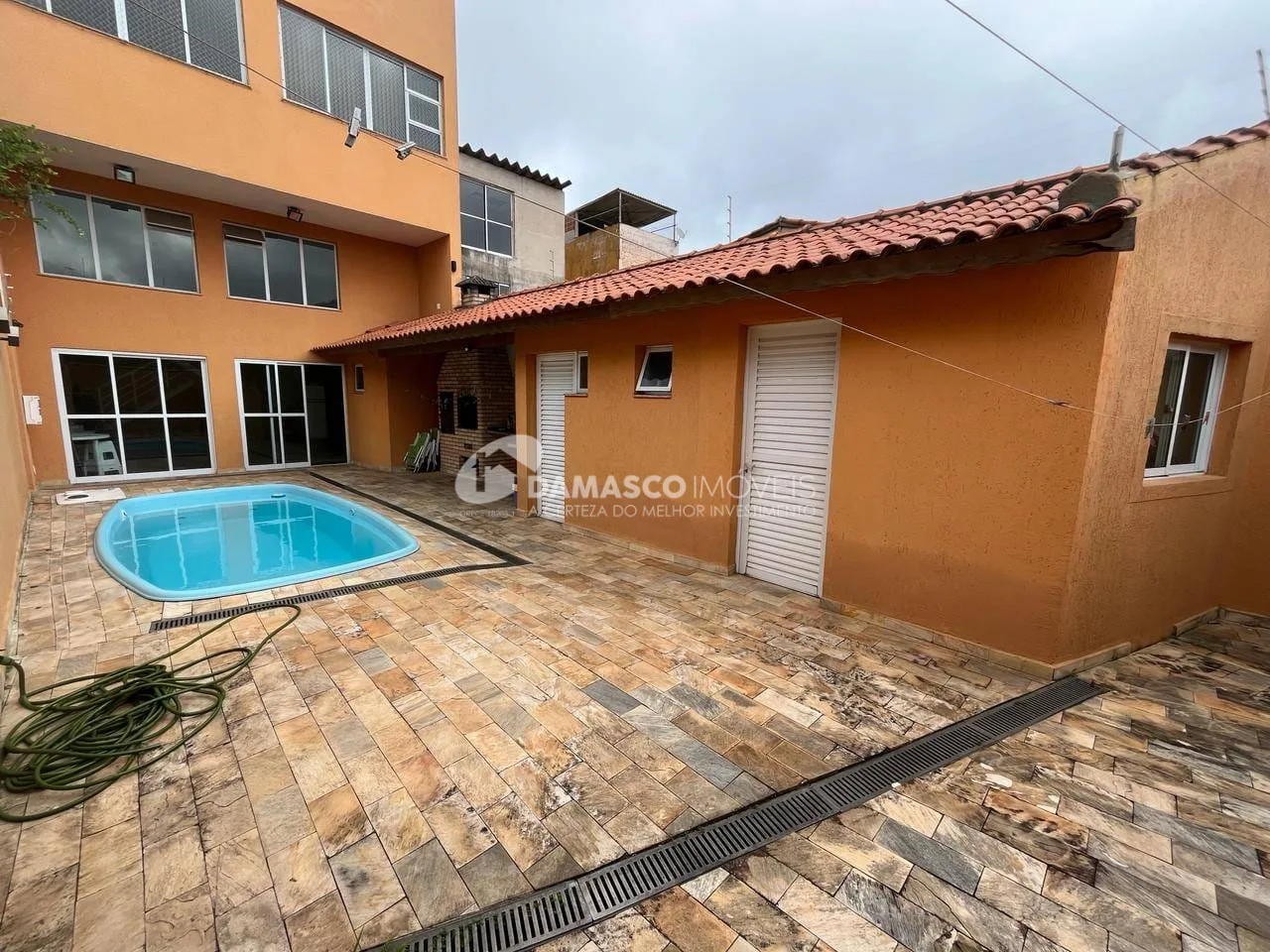Incrível Sobrado à venda com 3 suítes e 5 vagas de garagem, Bairro Olímpico, São Caetano do Sul, SP