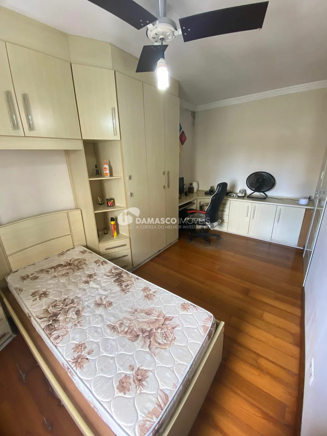 Sobrado à venda 3 Quartos, 1 Suite, 4 Vagas, Vila Prudente, São Paulo - SP