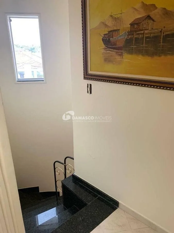 Sobrado à venda 3 Quartos, 1 Suite, 2 Vagas, 250M², Sítio da Figueira, São Paulo - SP