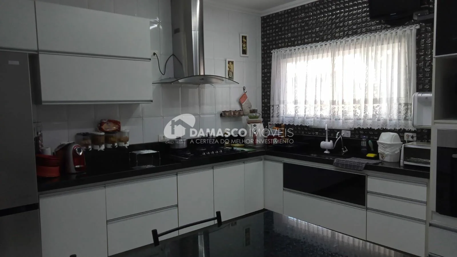 Casa à venda 3 Quartos, 1 Suite, 10 Vagas, 259M², Santa Maria, Santo André - SP