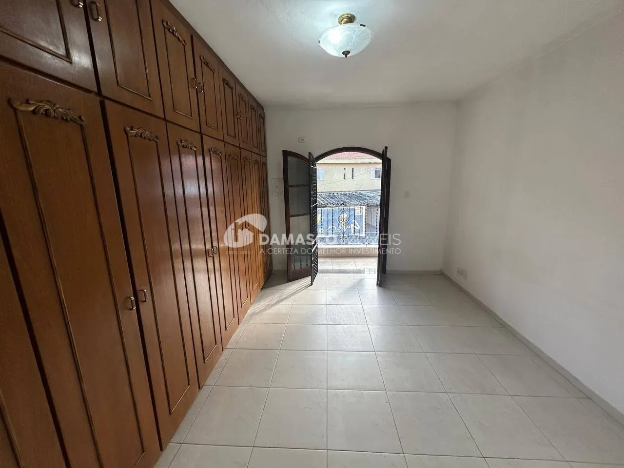 Sobrado para Venda 3 Quartos, 2 Suites, 5 Vagas, Mauá, São Caetano do Sul - SP