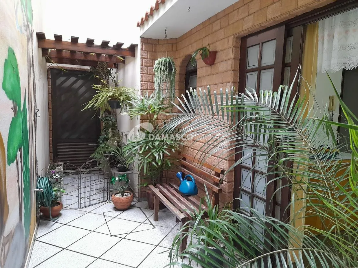 Sobrado à venda 3 Quartos, 1 Suite, 3 Vagas, 291M², Santa Maria, São Caetano do Sul - SP