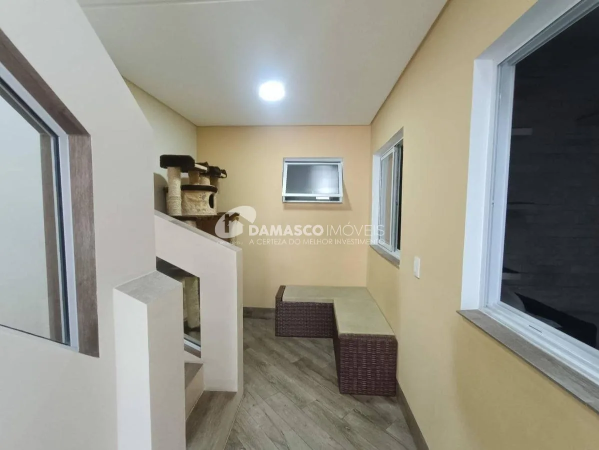 Sobrado à venda 2 Quartos, 2 Suites, 3 Vagas, Fundação, São Caetano do Sul - SP