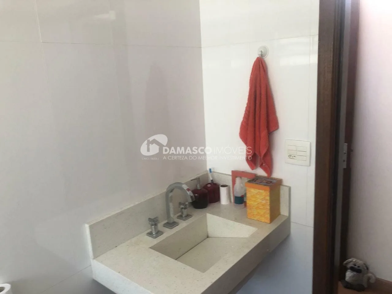 Sobrado à venda 3 Quartos, 3 Suites, 5 Vagas, 177M², Osvaldo Cruz, São Caetano do Sul - SP