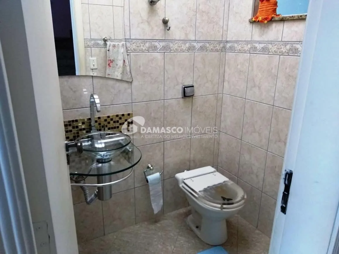 Sobrado à venda 3 Quartos, 1 Suite, 5 Vagas, 240M², Jardim, Santo André - SP