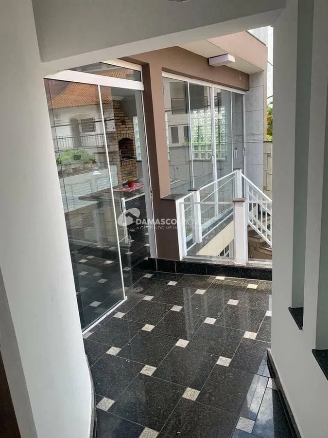 Sobrado à venda 3 Quartos, 1 Suite, 2 Vagas, 250M², Sítio da Figueira, São Paulo - SP