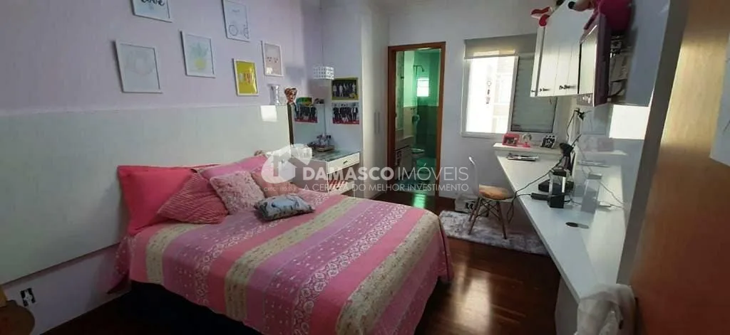 Sobrado à venda 3 Quartos, 3 Suites, 280M², Vila Valparaíso, Santo André - SP