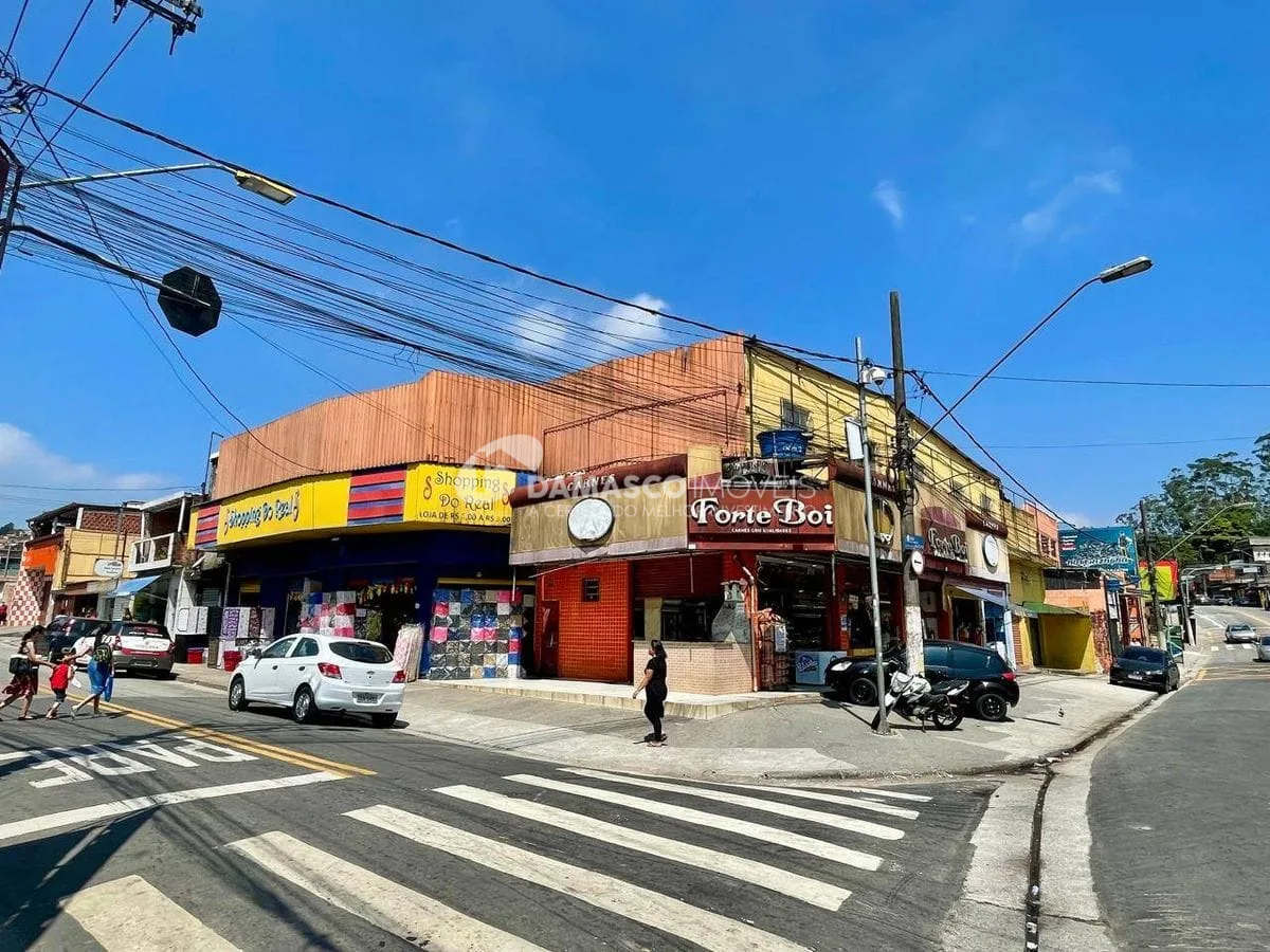 Prédio comercial no Jardim Santo André