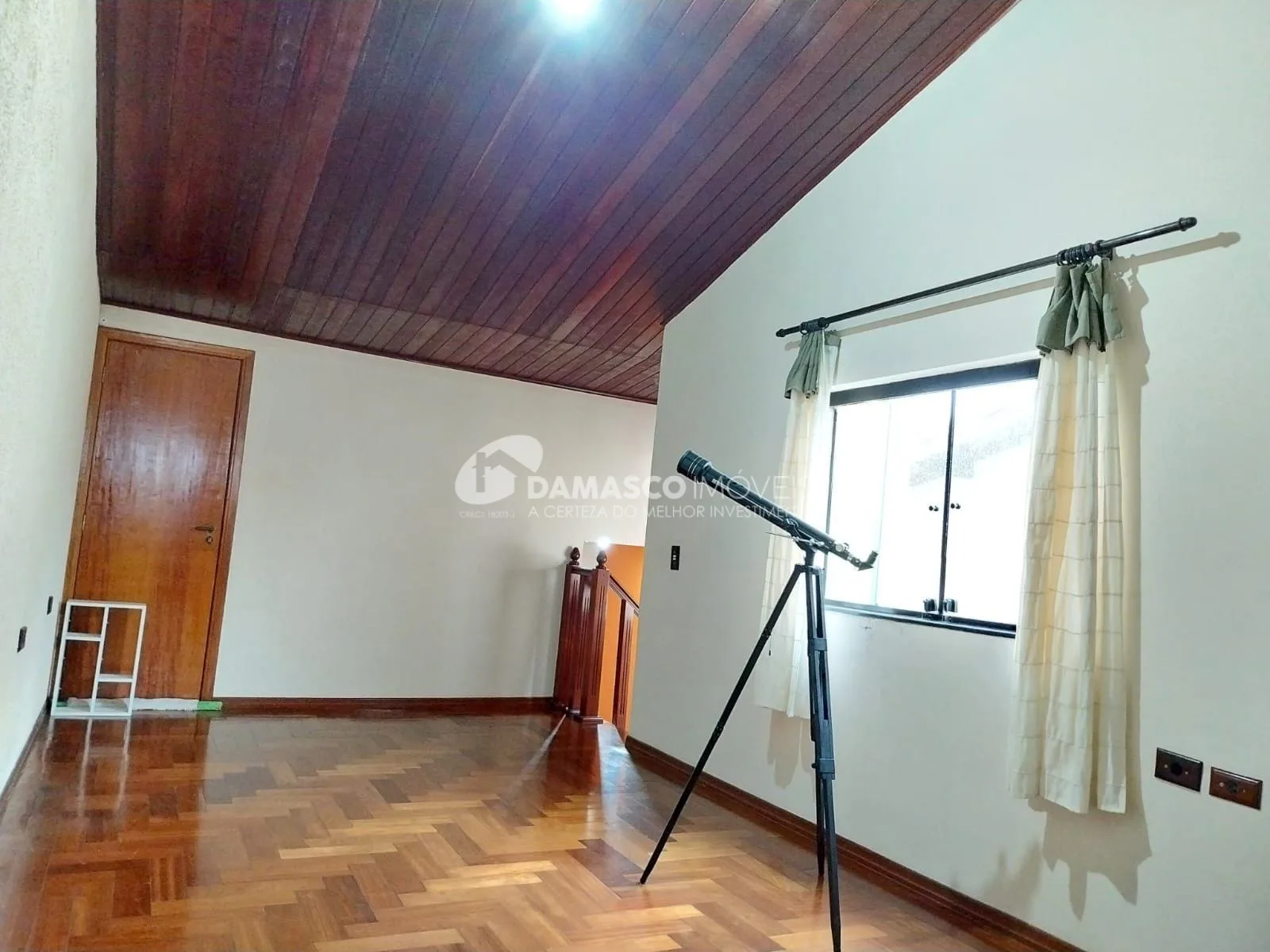 Sobrado à venda com edícula 4 dorm, 4 vagas, Jardim Las Vegas, Santo André, SP