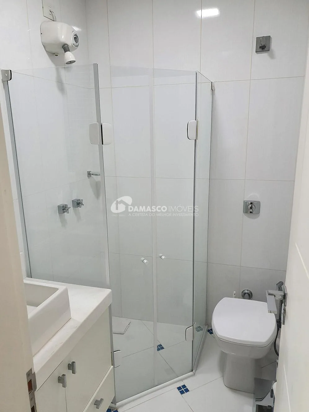 Sobrado à venda  4 Quartos, 4 Suítes, 3 Vagas, Vila Lúcia, São Paulo - SP