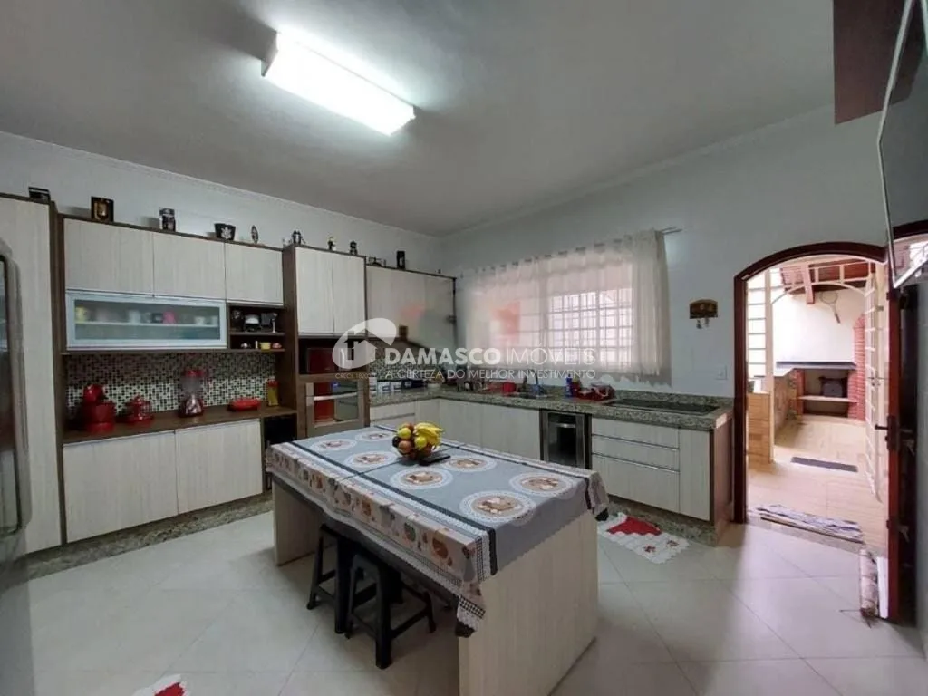 Casa à venda 3 Quartos, 1 Suite, 4 Vagas, 149M², Parque Marajoara, Santo André - SP