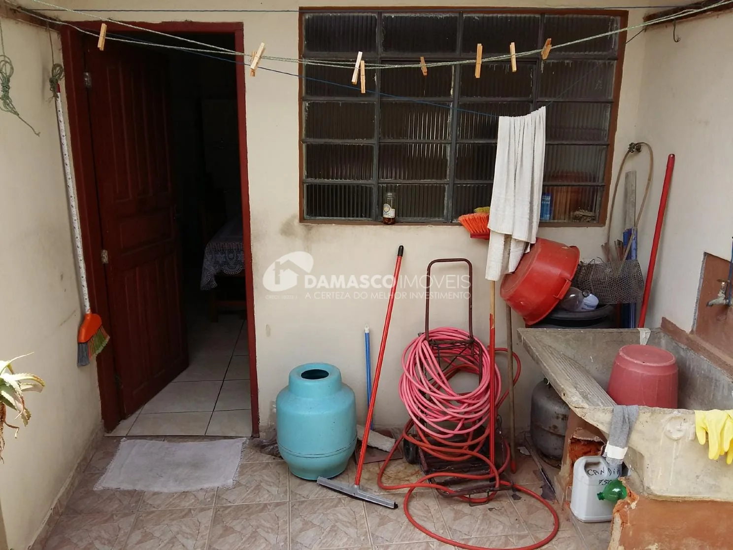 Casa à venda 2 Quartos, 3 Vagas, Vila Palmares, Santo André - SP