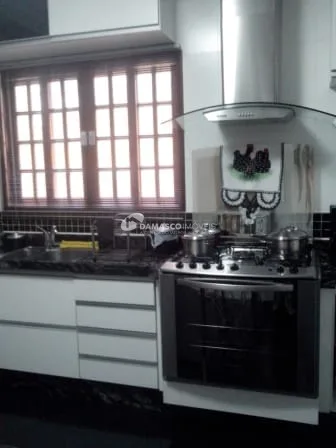 Sobrado à venda 4 Quartos, 1 Suite, 2 Vagas, 273M², Santa Maria, São Caetano do Sul - SP