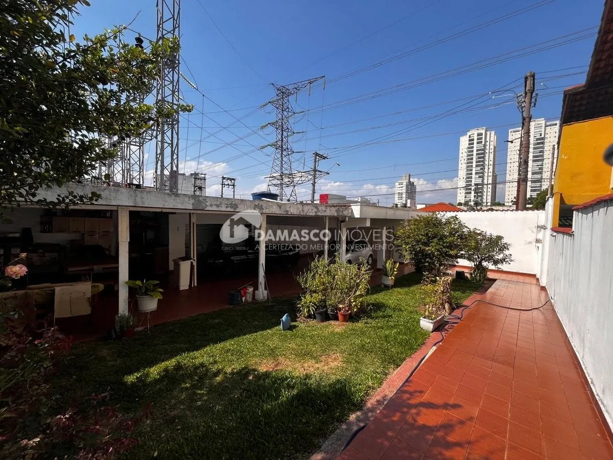 Casa térrea a venda com amplo quintal