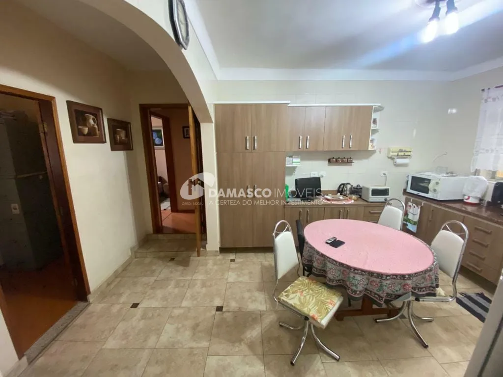 Casa à venda 2 Quartos, 3 Vagas, 258M², Campestre, Santo André - SP