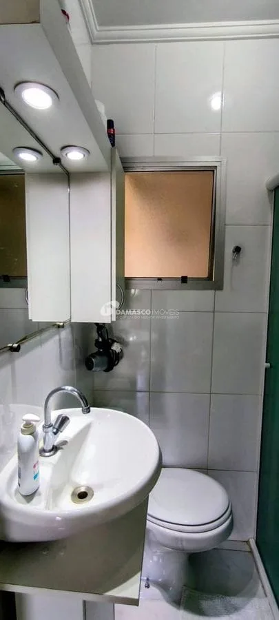 Apartamento com 2 quartos