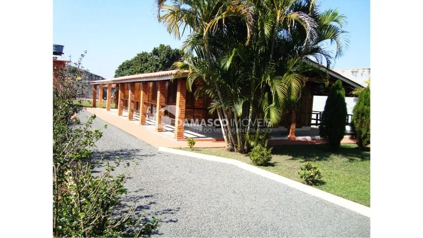 Casa à venda 2 Quartos, 1 Suite, 2 Vagas, 177M², Não informado, Cesário Lange - SP