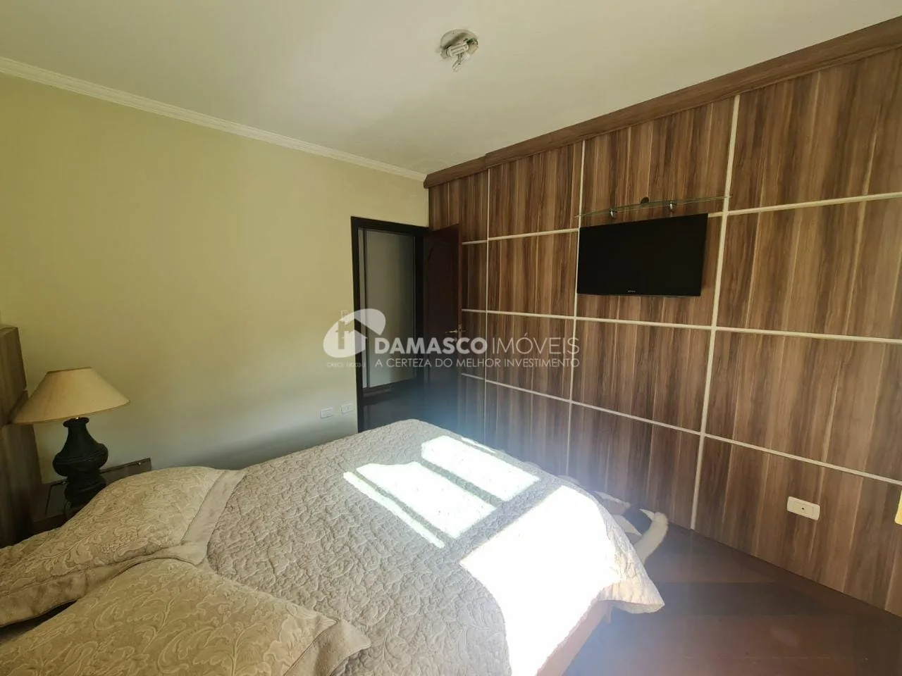 Casa à venda 3 Quartos, 3 Suites, 450M², Avenida Estrutural Leste, Ibiúna - SP