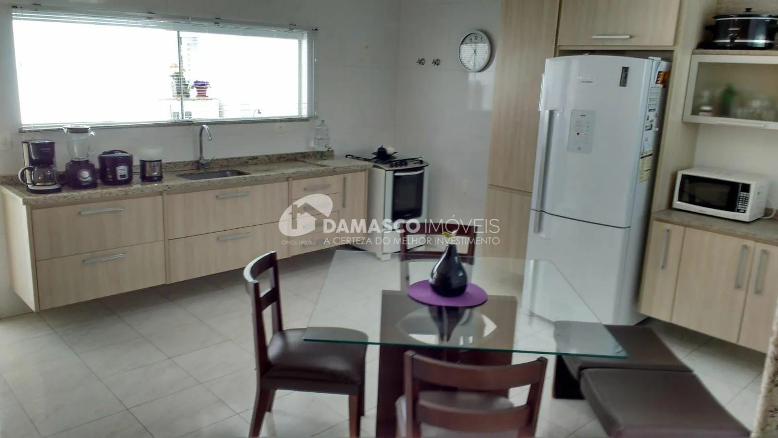 Sobrado à venda 4 Quartos, 2 Suites, 4 Vagas, 360M², Barcelona, São Caetano do Sul - SP