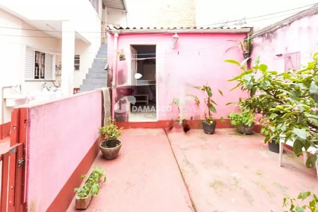 Casa à venda 3 Quartos, 2 Vagas, Jardim Ana Rosa, São Paulo - SP