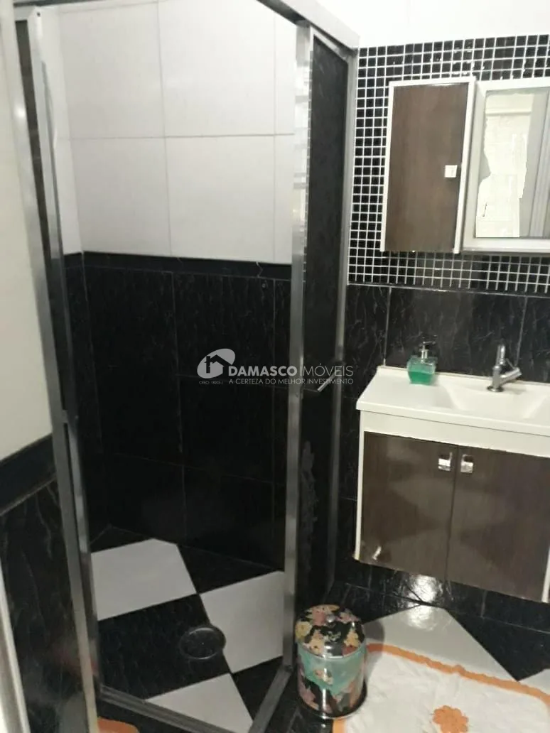 Sobrado à venda 3 Quartos, 2 Vagas, 215M², Jardim Guairaca, São Paulo - SP