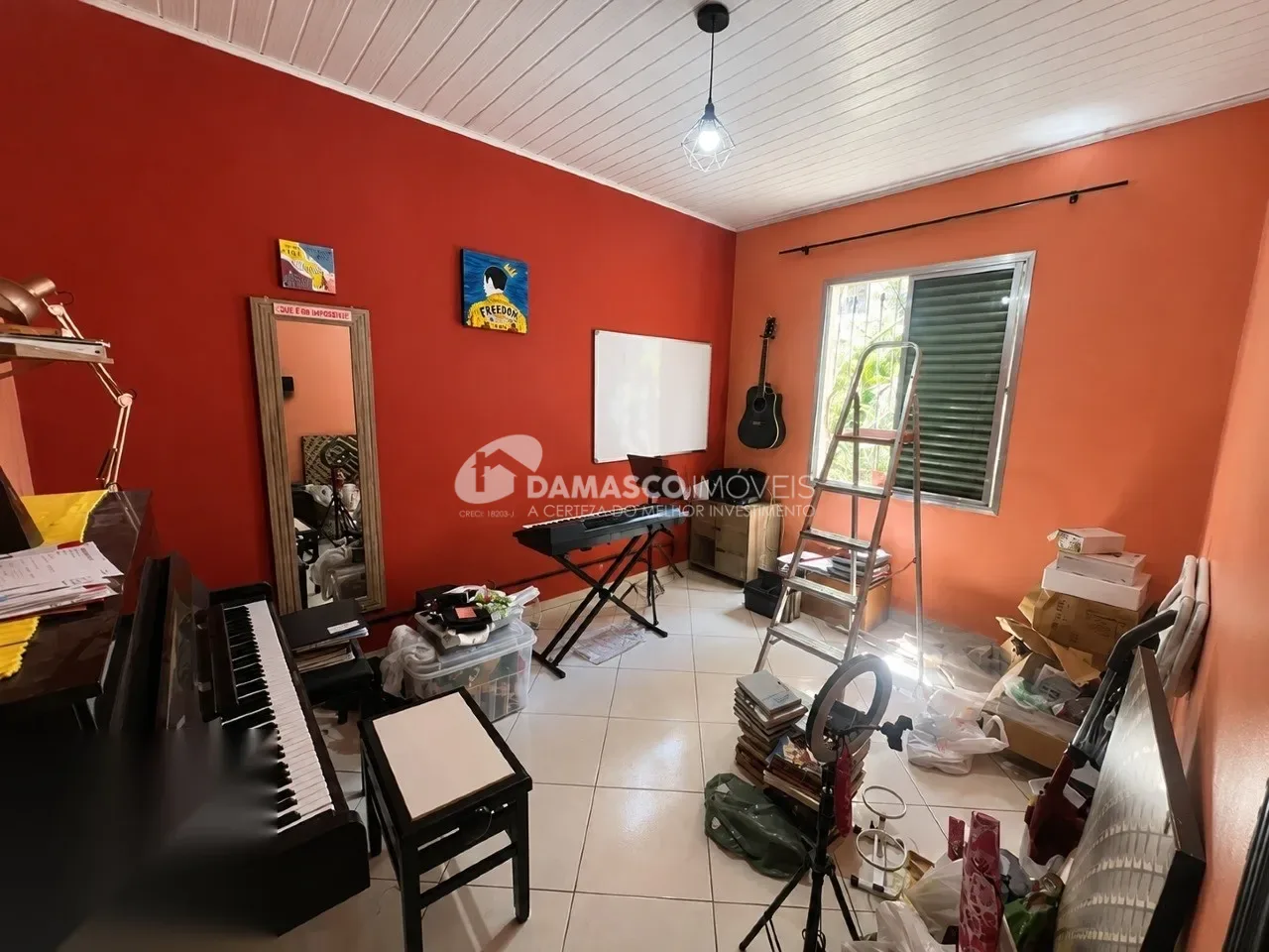 Casa Térrea com 229m² de terreno e 134m² de área construída, próximo a USCS e ao ASSAI, à venda, Centro, São Caetano do Sul, SP