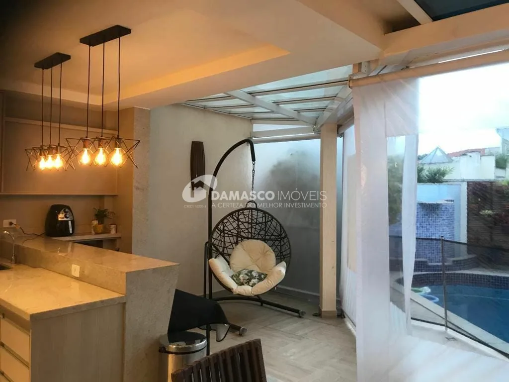 Sobrado à venda 4 Quartos, 3 Suites, 5 Vagas, Jardim São Caetano, São Caetano do Sul - SP