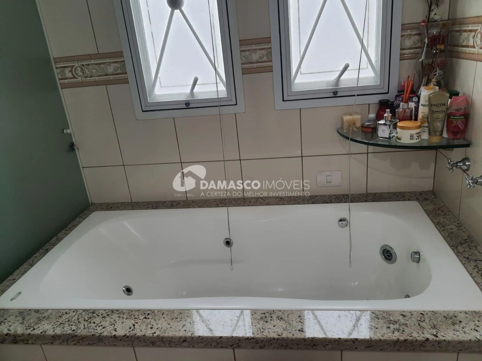 Sobrado à venda 3 Quartos, 3 Suites, 360M², Parque Jaçatuba, Santo André - SP