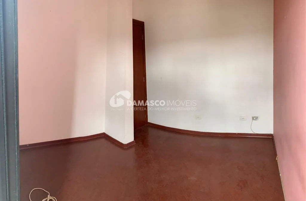 Sobrado à venda 3 Quartos, 1 Suite, 5 Vagas, Jardim São Caetano, São Caetano do Sul - SP