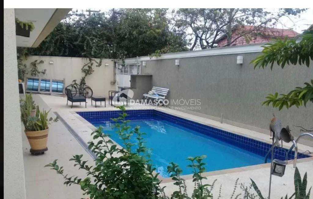 Sobrado à venda 4 Quartos, 3 Suites, 4 Vagas, 260M², Jardim São Caetano, São Caetano do Sul - SP