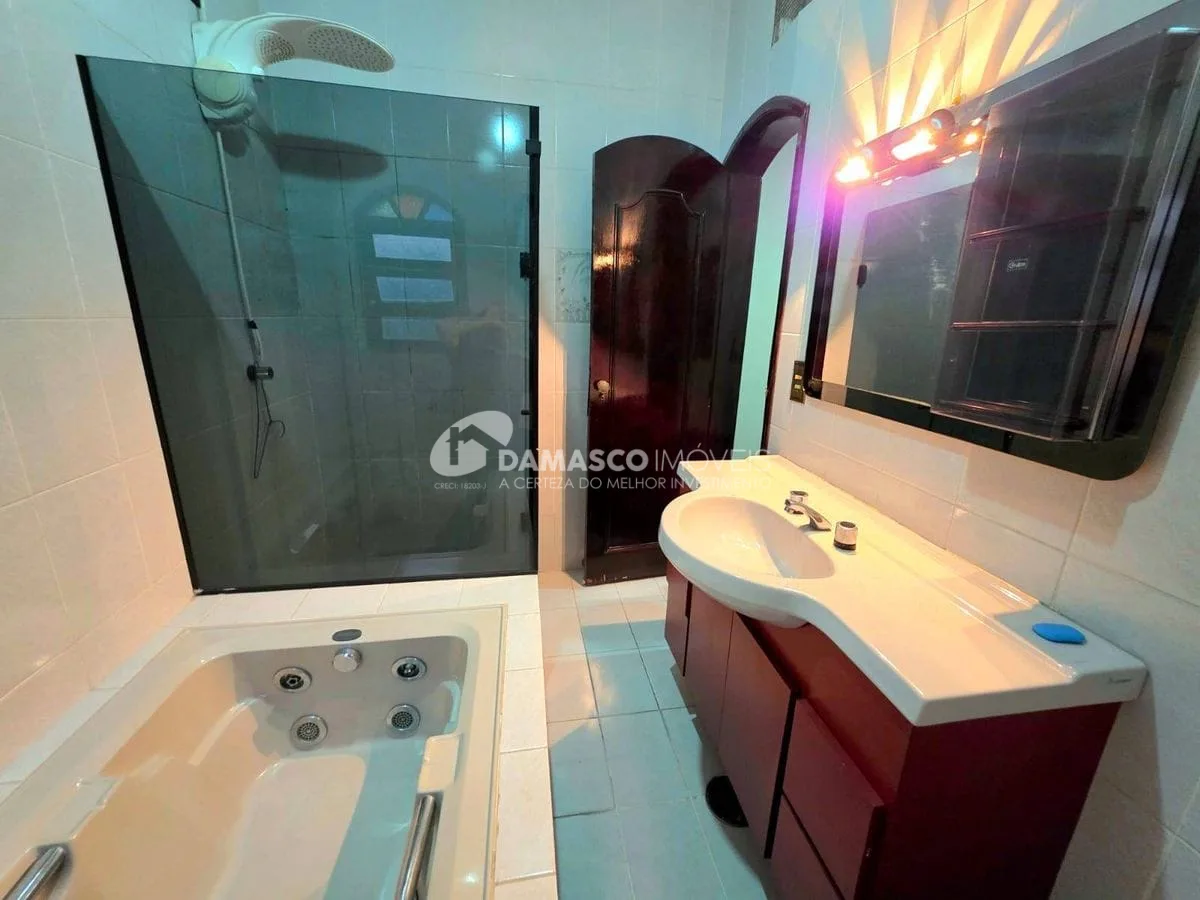 Casa Térrea à venda em Santo André