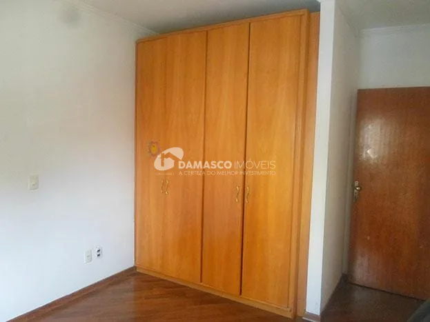 Sobrado à venda 3 Quartos, 1 Suite, 3 Vagas, 100M², Vila Valparaíso, Santo André - SP