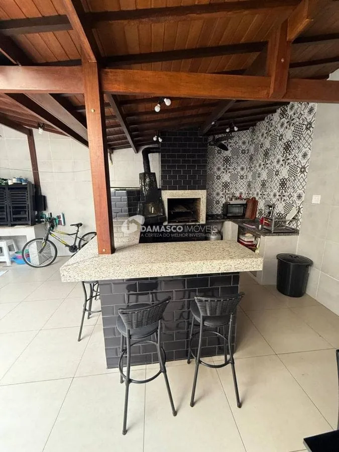 Sobrado à venda 3 Quartos, 1 Suite, 2 Vagas, 204M², Sítio da Figueira, São Paulo - SP