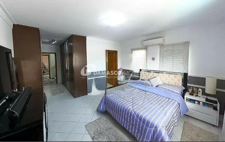 Sobrado à venda 5 Quartos, 5 Suites, 4 Vagas, 405M², Jardim São Caetano, São Caetano do Sul - SP
