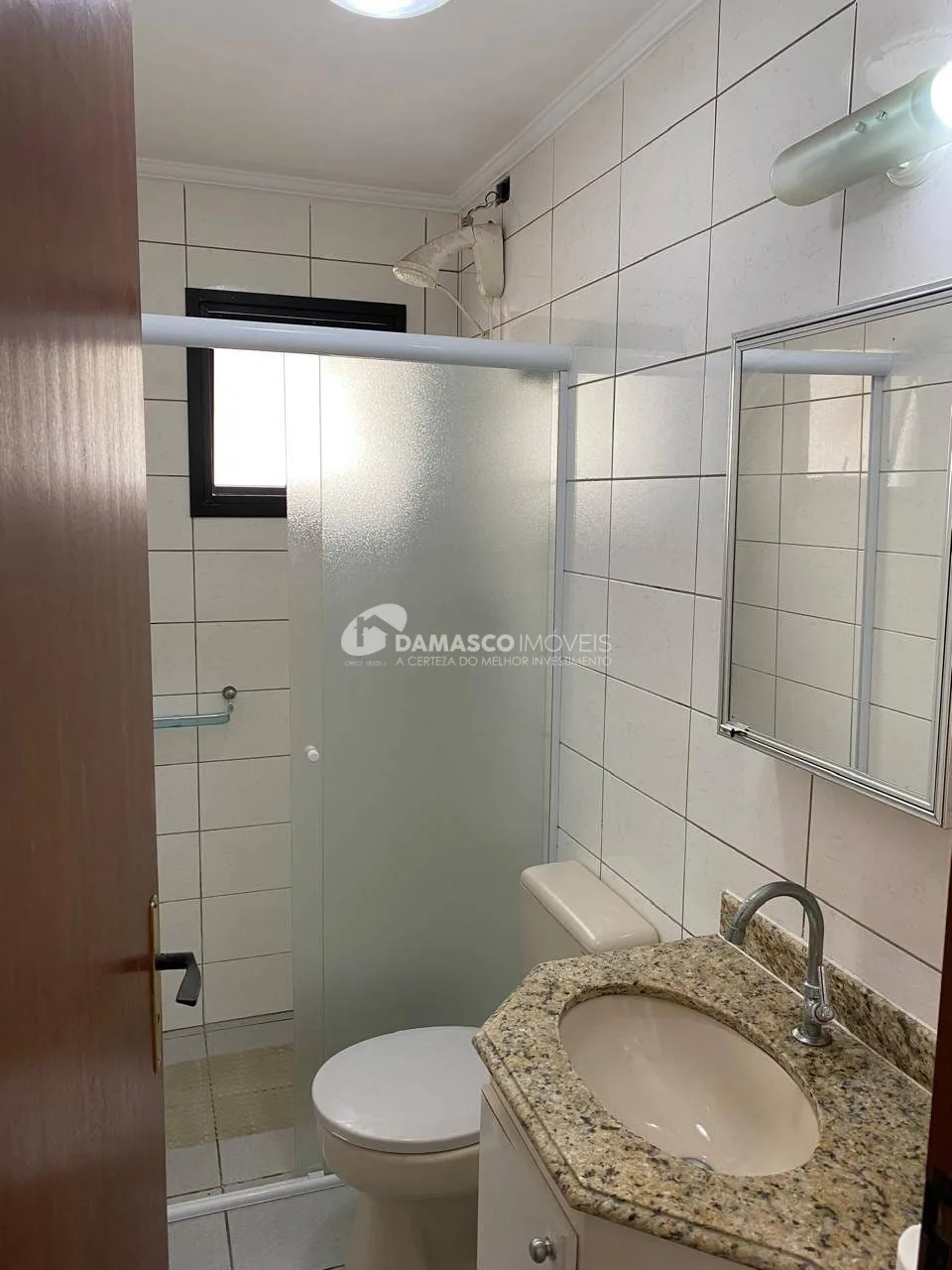 Apartamento à venda 2 dorm, 2 vagas, Vila Alzira, Guarujá, SP