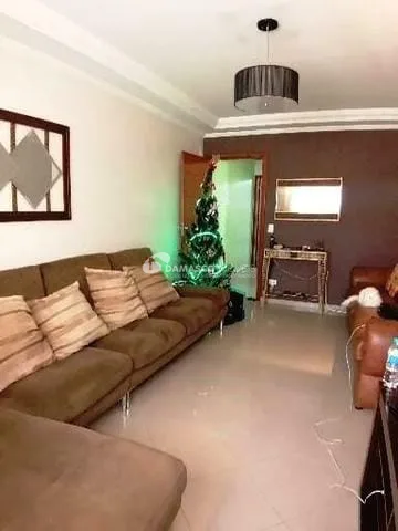 Sobrado à venda 3 Quartos, 1 Suite, 2 Vagas, 140M², Jardim Jamaica, Santo André - SP