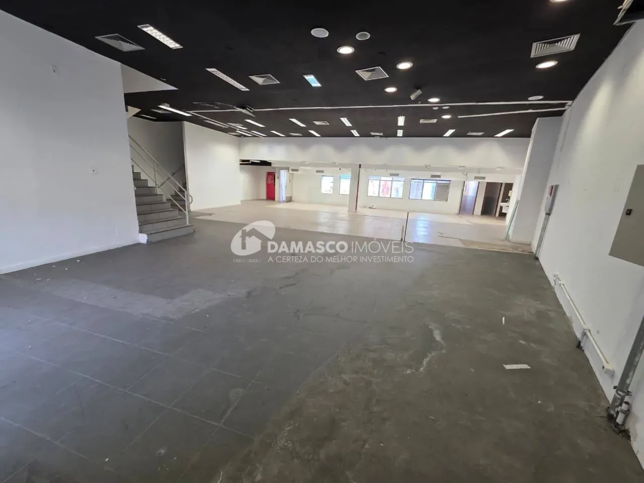Imóvel Comercial à Venda em Santo André | 1.300 m² | 15 Vagas | 5 Níveis