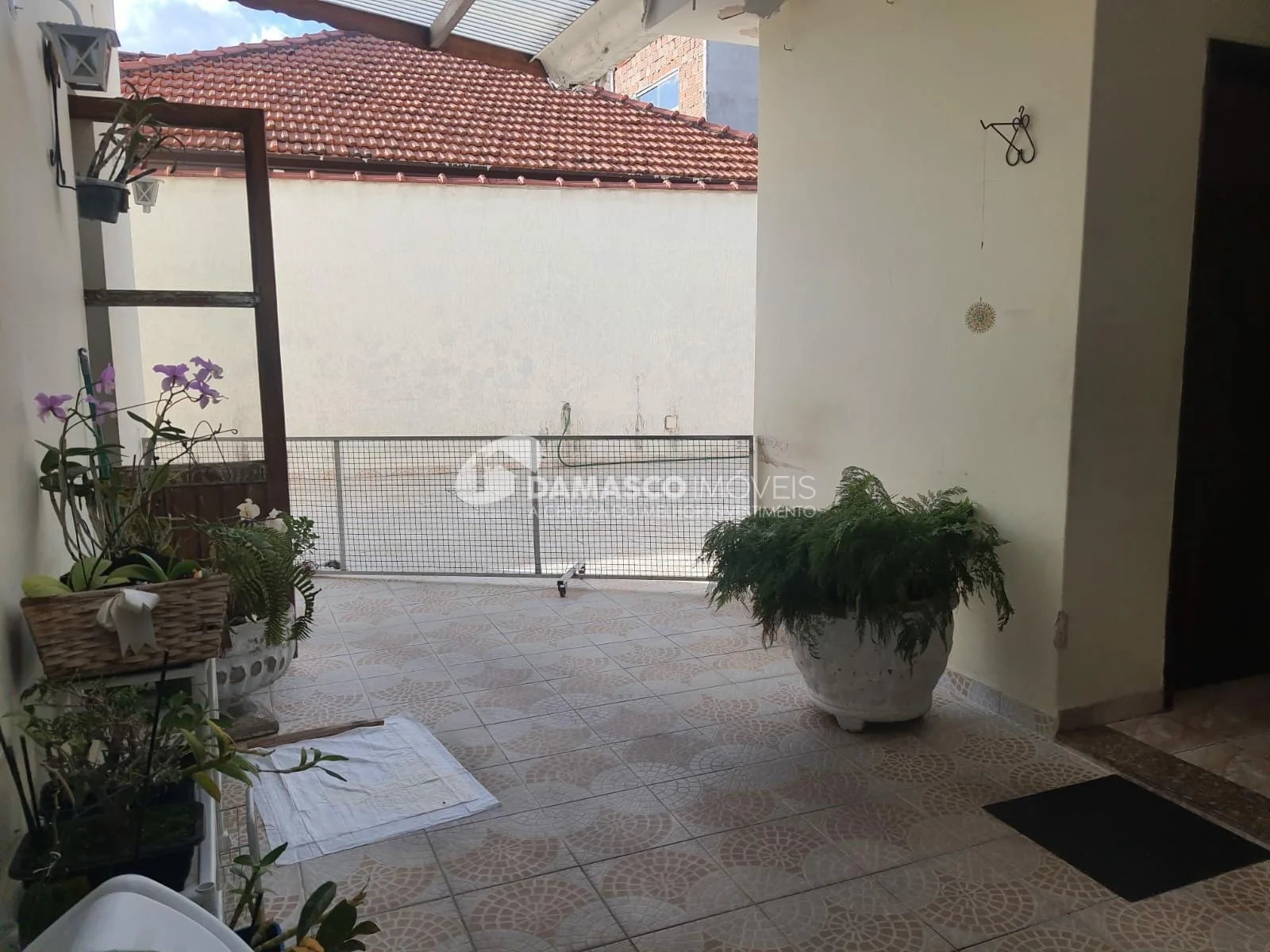 Sobrado à venda 3 Quartos, 1 Suite, 12 Vagas, 300M², Cerâmica, São Caetano do Sul - SP
