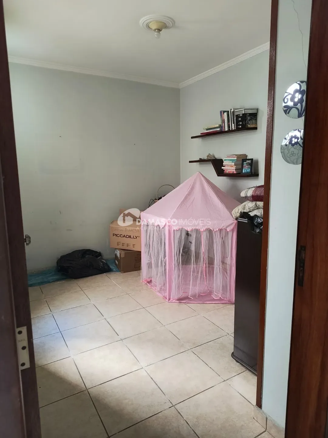 Casa à Venda no Santa Maria, Santo André | 400 m² de Terreno | 2 Dormitórios | 1 Suíte