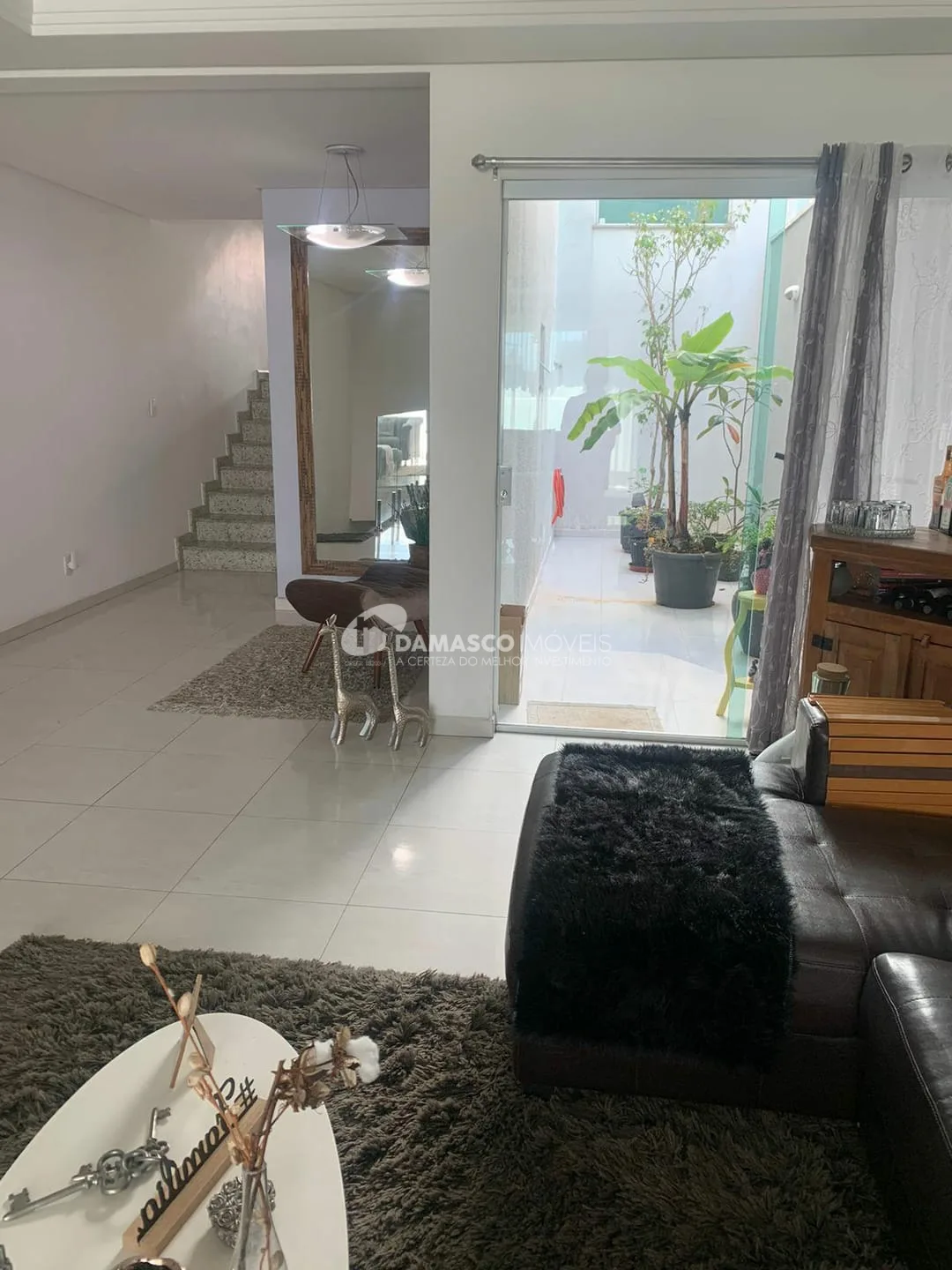 Sobrado à venda 4 Quartos, 2 Suites, 4 Vagas, 360M², Barcelona, São Caetano do Sul - SP