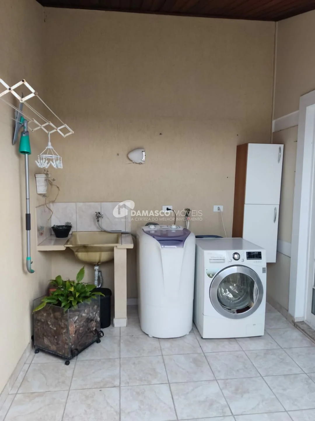 Sobrado à venda 3 Quartos, 1 Suite, 3 Vagas, 246M², Fundação, São Caetano do Sul - SP