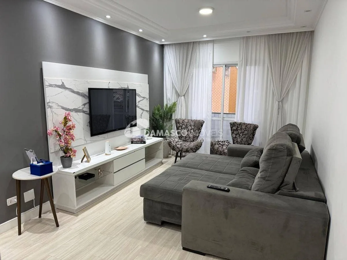 Penthouse, 2 dorm, 1 suíte e sala com sacada