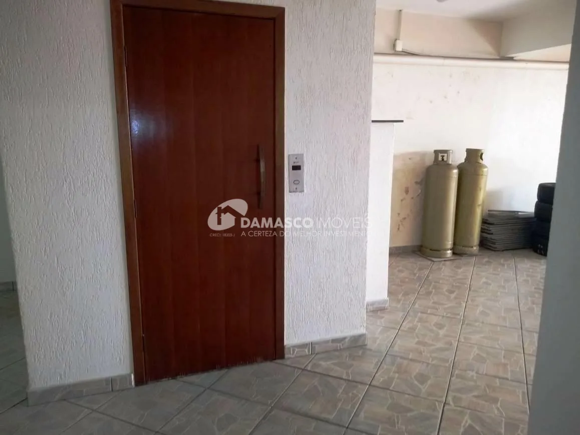 Sobrado à venda 3 Quartos, 1 Suite, 16 Vagas, 572M², Nova Gerty, São Caetano do Sul - SP