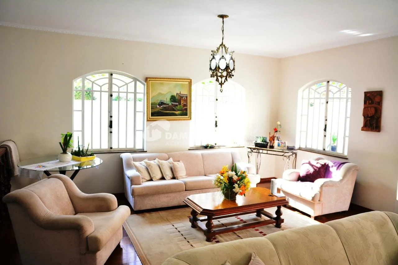 Casa à venda 3 Quartos, 1 Suite, 6 Vagas, 361M², Jardim São Caetano, São Caetano do Sul - SP