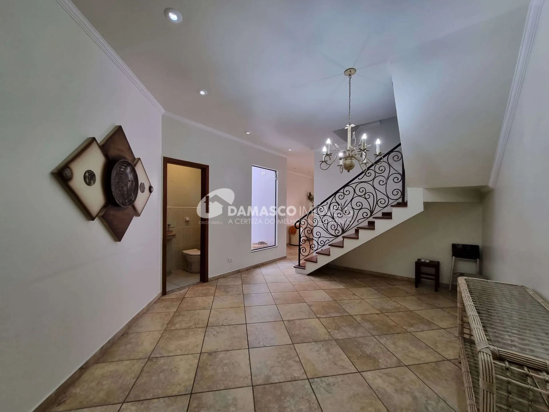 Sobrado à venda 3 Quartos, 3 Suites, 4 Vagas, 221M², Olímpico, São Caetano do Sul - SP