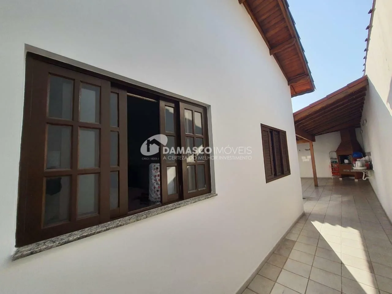 Casa à venda com 3 Quartos, 3 Suites, 3 Vagas, 751M², Utinga, Santo André - SP