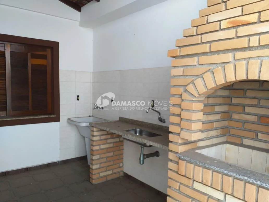 Sobrado à venda 3 Quartos, 1 Suite, 4 Vagas, 250M², Olímpico, São Caetano do Sul - SP