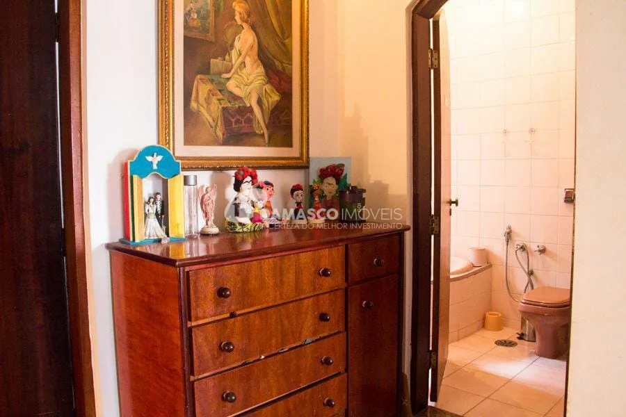 Sobrado à venda 3 Quartos, 1 Suite, 2 Vagas, 231M², Barcelona, São Caetano do Sul - SP
