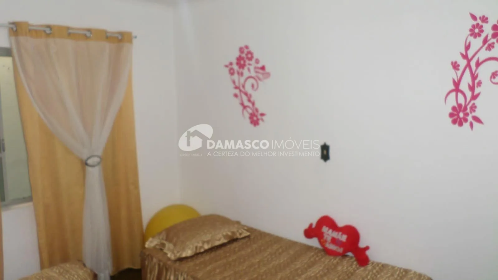 Sobrado à venda 3 Quartos, 2 Vagas, 215M², Jardim Guairaca, São Paulo - SP